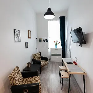 King Seventeen Homes Διαμέρισμα