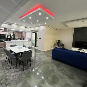 https://beautiful-and-cozy-2-bedroom-apartment-in-the-dubai.dubaihotelsoffers.com