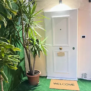 https://maison-sabale.hotels-amalfi.com