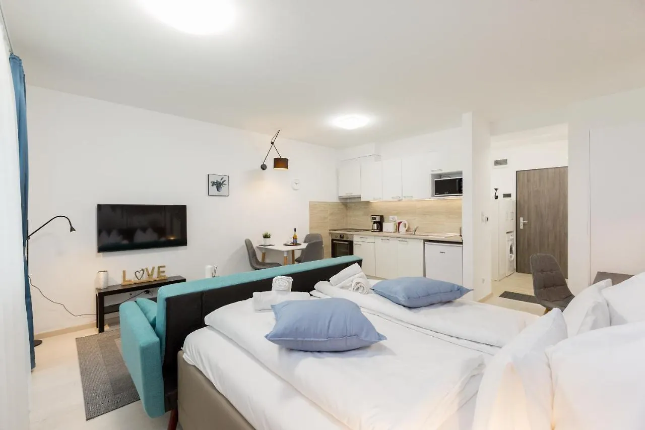 Budapest Downtown Residences Leo - Ac, Elevator, Terrace Apartment