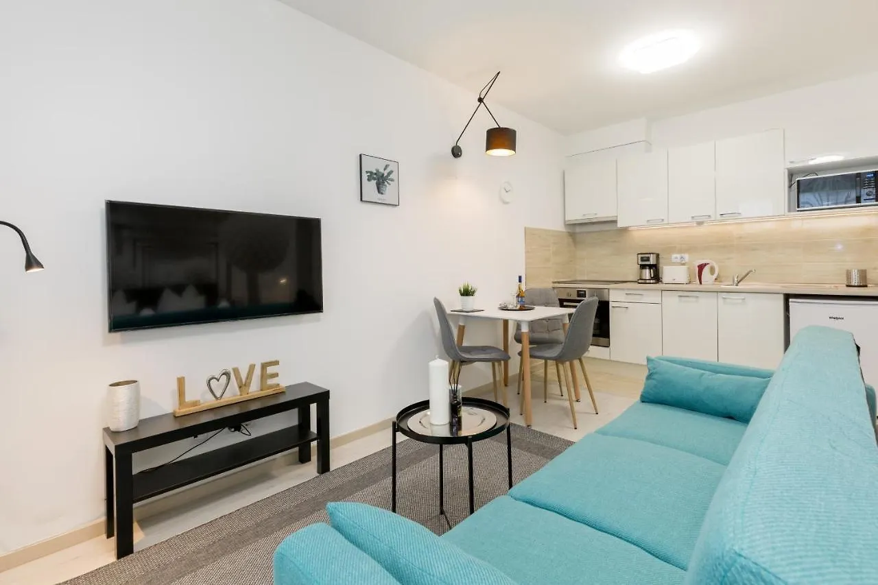 Budapest Downtown Residences Leo - Ac, Elevator, Terrace Apartment