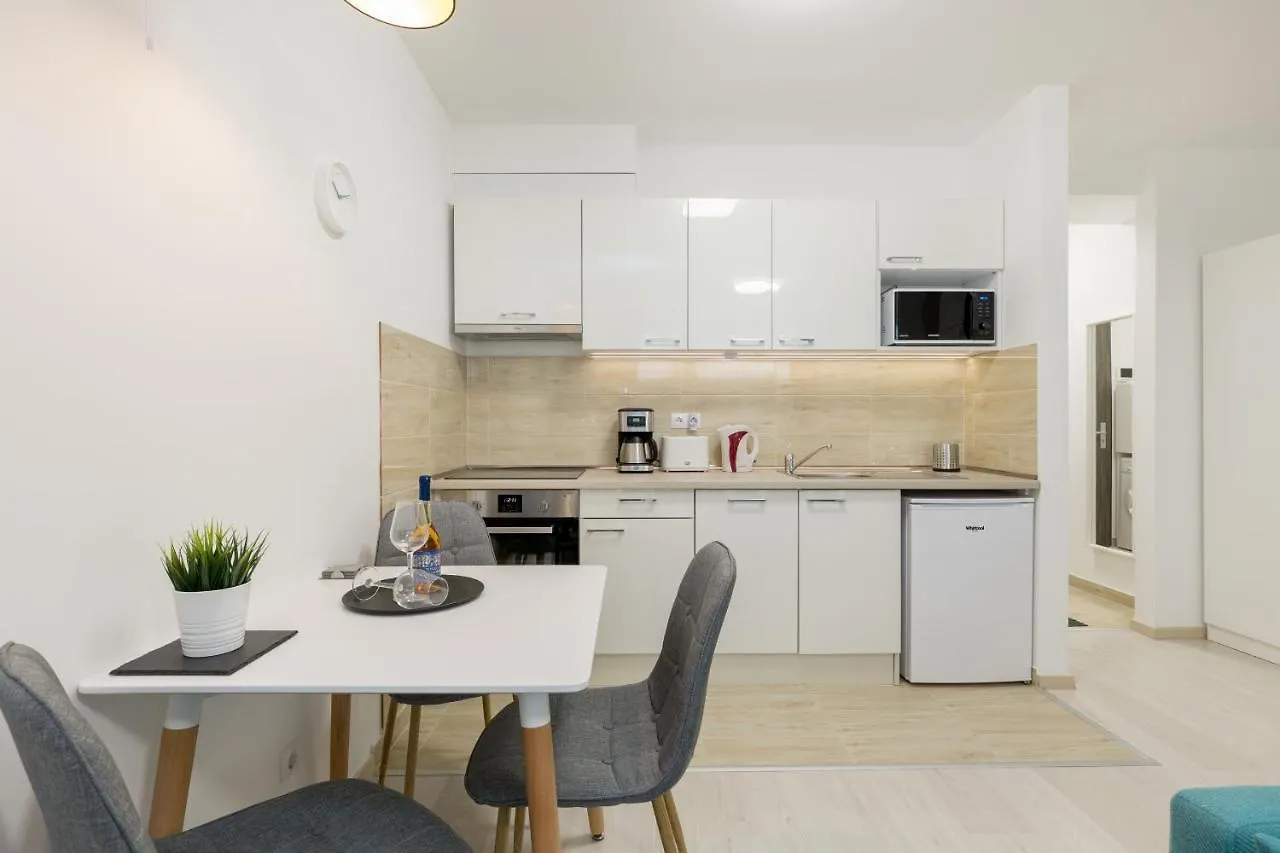 Budapest Downtown Residences Leo - Ac, Elevator, Terrace 0*,